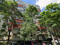 Ion Mihalache, Str. Turda,la 1 km Arcul de Triumf, renovat, bloc reabilitat